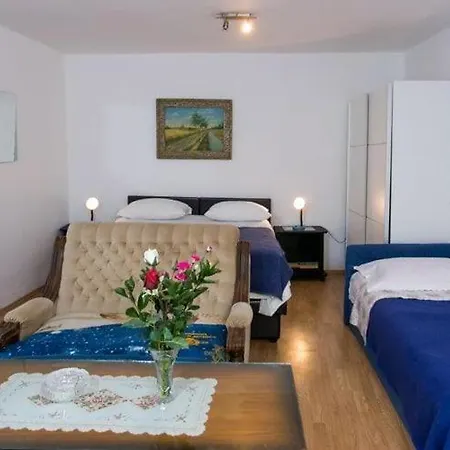 Kusalo- One Bedroom With Terrace 4 *